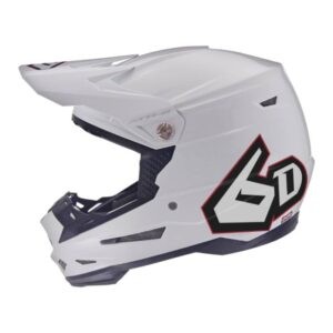 Equipo de motocross: cascos, goggles, jerseys y botas